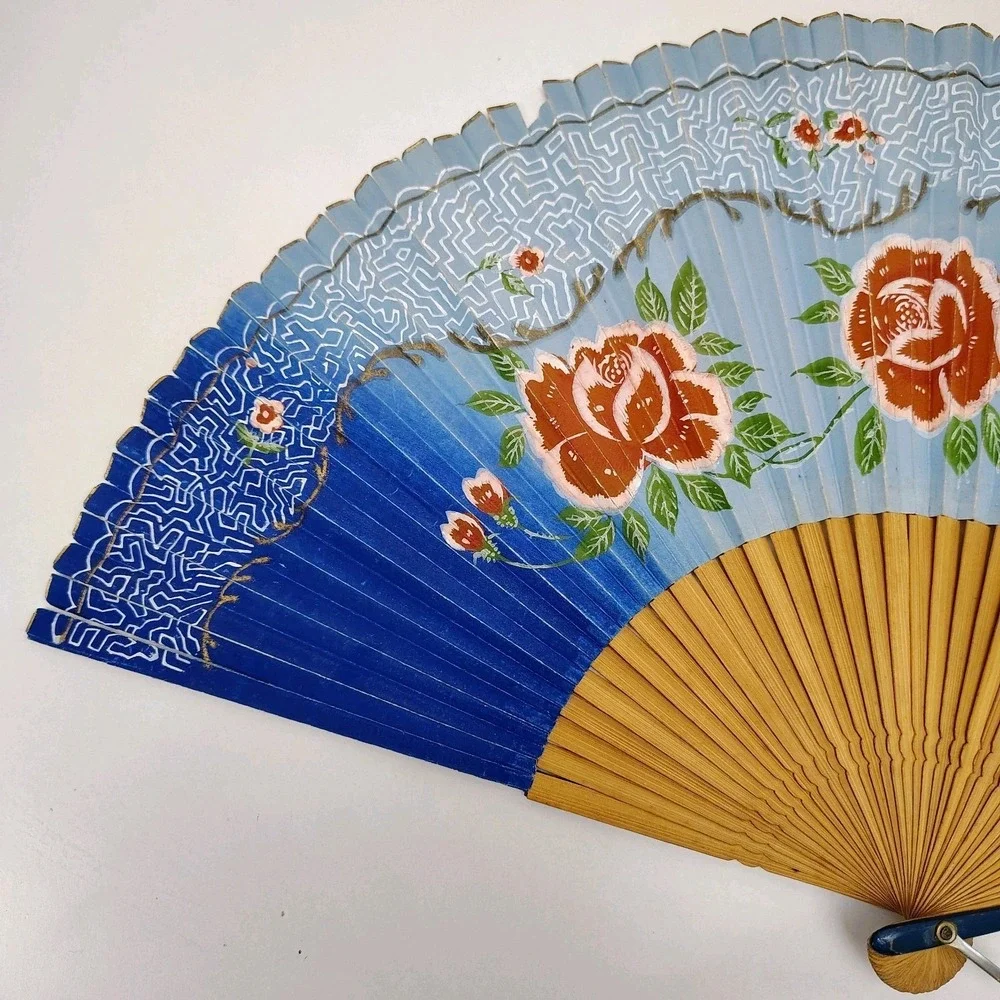 Vintage 1930's Asian HAND PAINTED FAN Paper Bamboo Wood Florals Blue‎